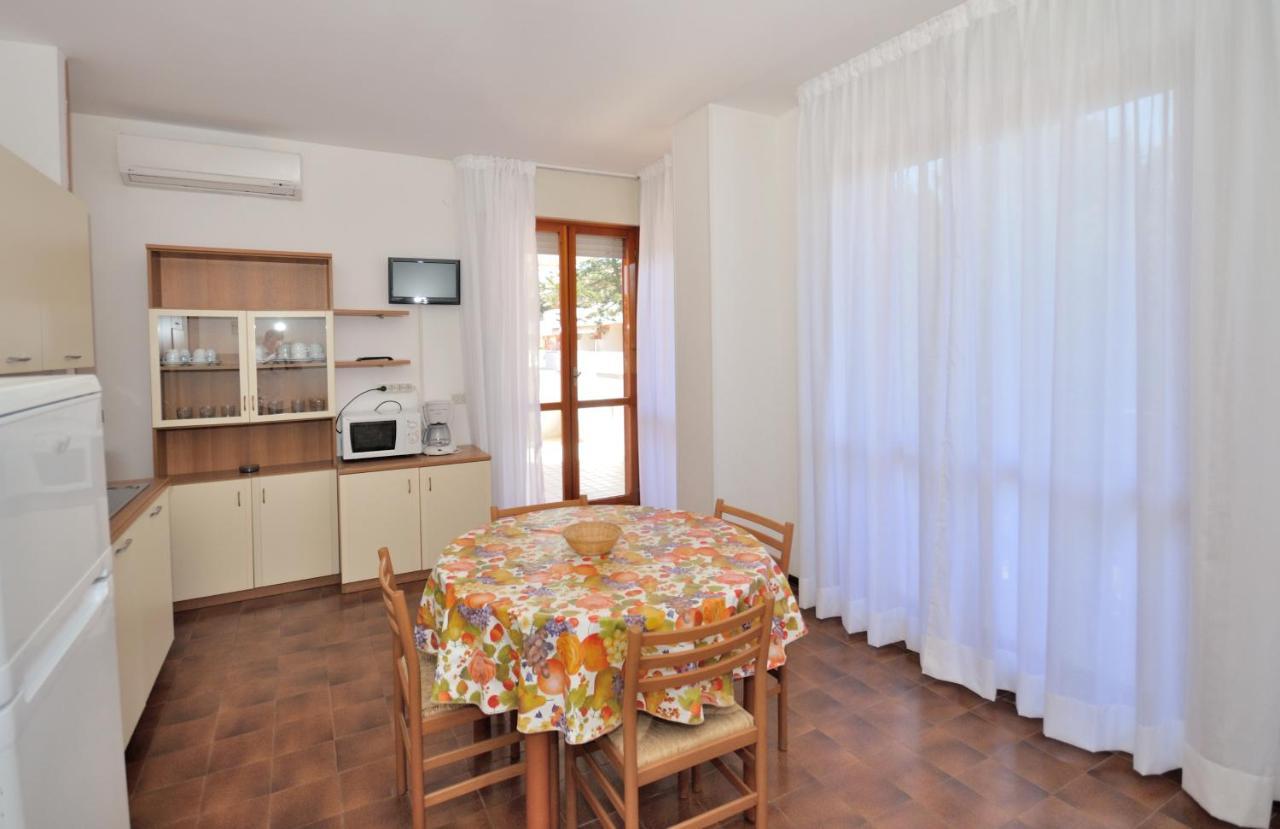 Residence Cavallino Бибионе Экстерьер фото